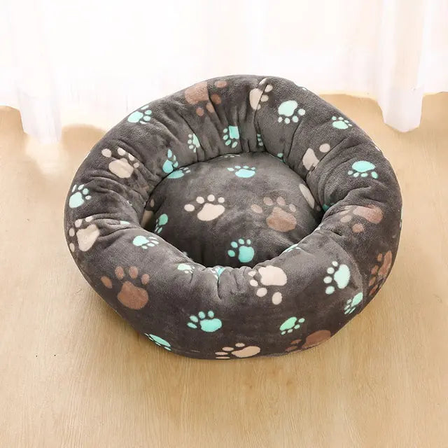 Super Soft Pet Bed Winter Warm Cute Bear Hug Cat Sleeping Mat Plush Large Puppy Dogs Cushion Sofa Comfort Pet Supplies Pfoten Plaza